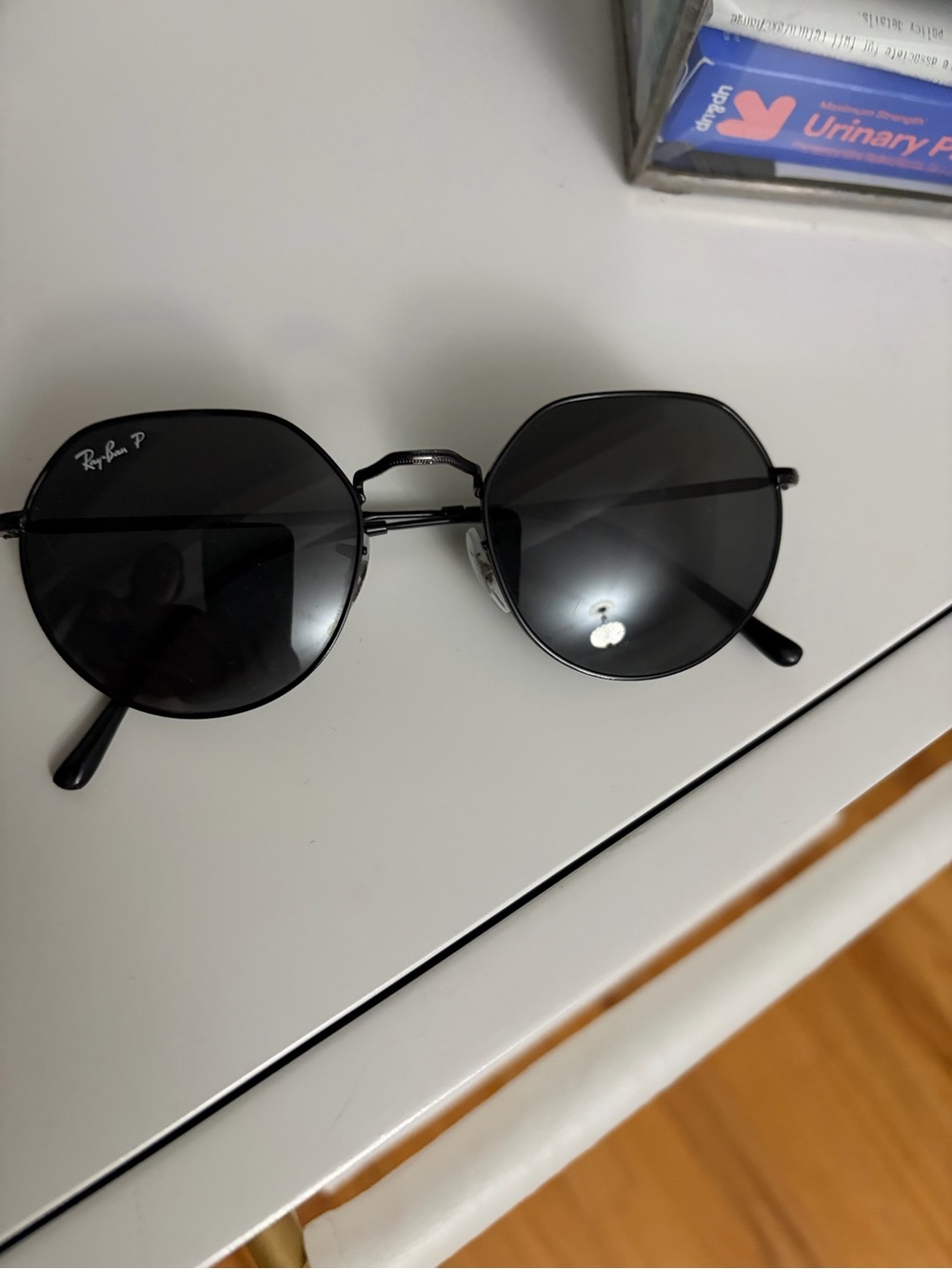 Ray-Ban Black Round Polarized Sunglasses